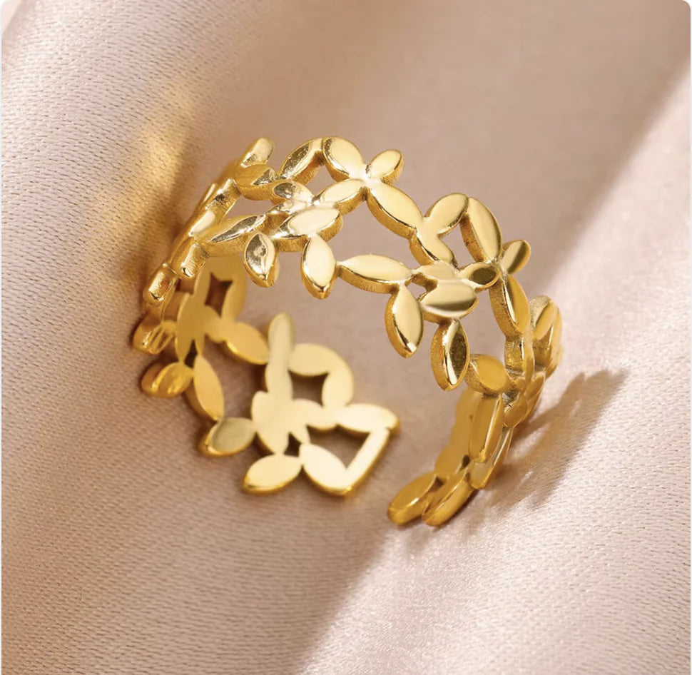 Copper Flower Zircon Diamond Ring