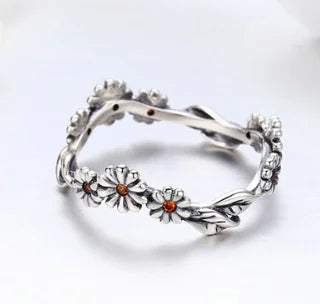 Daisy Diamond-Inlaid Ring