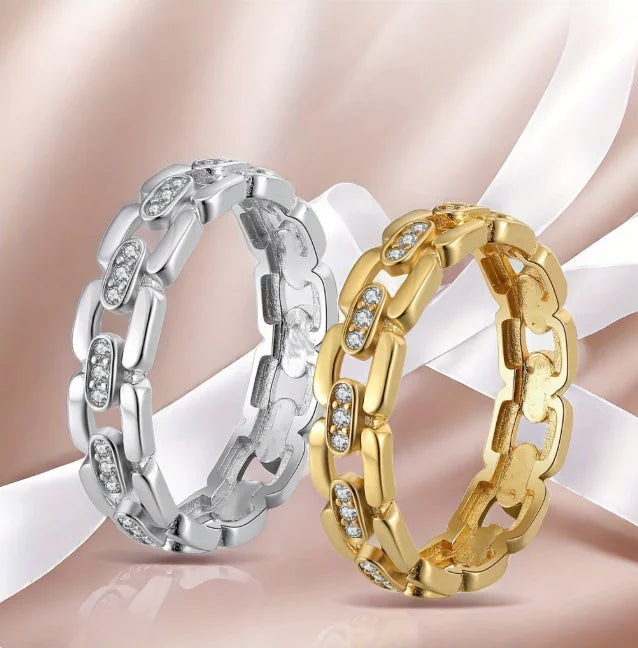 Square Link Diamond Row Ring
