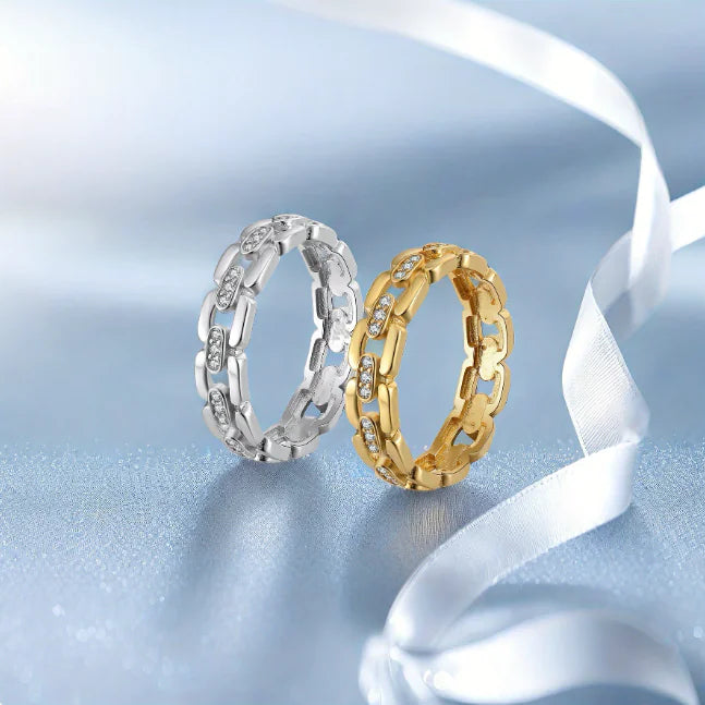 Square Link Diamond Row Ring